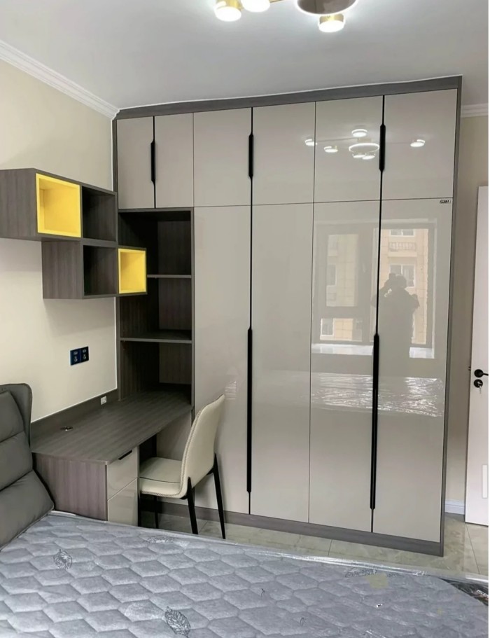 Diamond Edge Processed Acrylic Door Panels Diamond Edge Processed Acrylic Door Panels