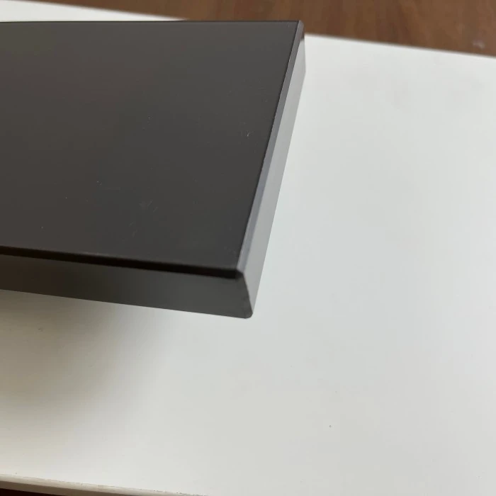 Seamless Acrylic Panels on All Six Sides